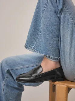 - Forever Comfort® Penny loafers met ronde neus*Next Hot