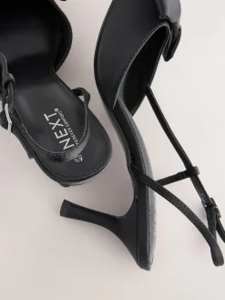 - Forever Comfort® schoenen met strik, hielbandje en spitse neus*Next Discount