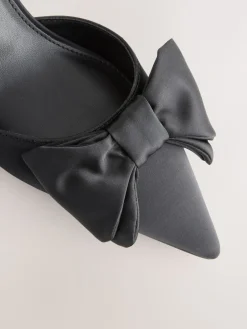 - Forever Comfort® schoenen met strik, hielbandje en spitse neus*Next Discount