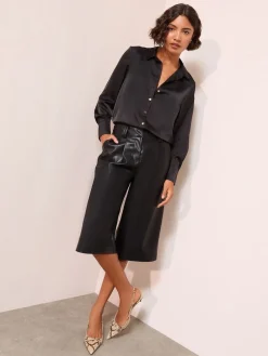 - satijnen overhemd met knopen*Friends Like These New