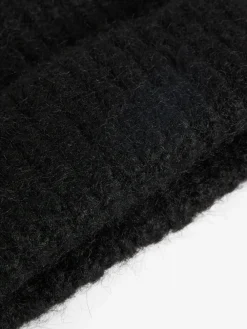 - - Behaaglijke gebreide beanie*Friends Like These Best