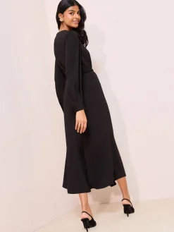 - - Midi-jurk met bit en uitsnijding*Friends Like These Best