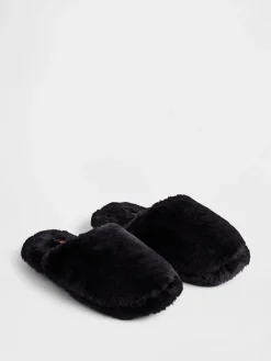 - Faux Fur Slippers*Gap Hot