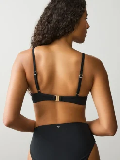 - Gedrapeerde, voorgevormde Bikini met beugel*Next New