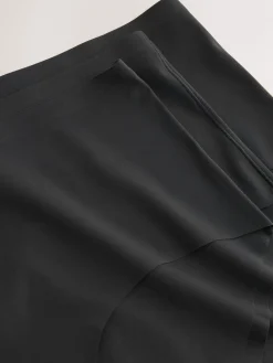 - Geen zichtbare onderbroeklijn comfortabele slips verpakking van 3*Next Discount