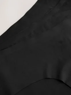 - Geen zichtbare onderbroeklijn comfortabele slips verpakking van 3*Next Discount