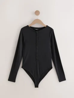 - Geribbelde Henley-bodysuit met lange mouwen*Next Online