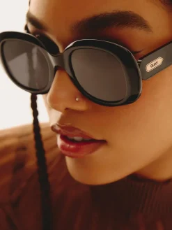 - Impromptu Sunglasses*QUAY Online