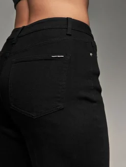 - Jeans met wijde pijpen*Next Hot