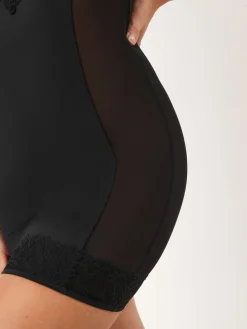 Zwart - Kanten DD+ slipdress met lichte vulling en sterke buikcorrectie*Next