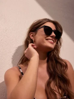 - Kattenogenzonnebril*Next Sale