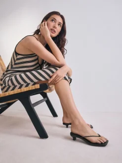 Zwart - Lage hakken met vierkante neus*Next Discount