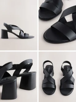 - Leren sandalen met bandjes en blokhak*Next