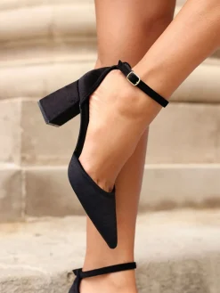 - Glam Classic Pointed Court Heels*Linzi Clearance