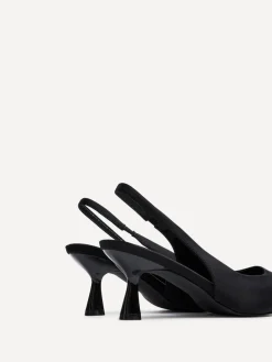 - Izzie slingback pumps met brede pasvorm en hoge hakken*Linzi Online
