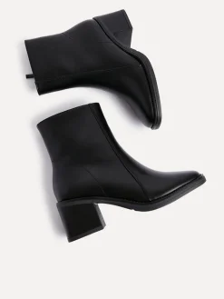 - Wander Block Heel Ankle Boots*Linzi Best