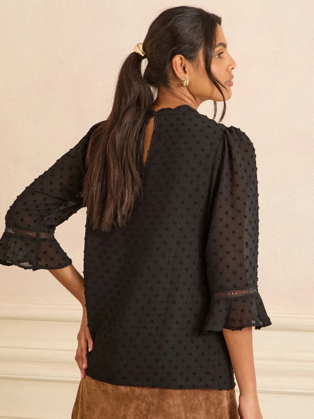 - 3/4 Flute Sleeve Dobby Blouse*Love & Roses Outlet