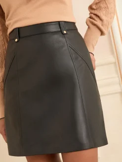 - minirok van imitatieleer*Love & Roses Outlet