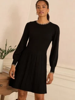 - Scallop Neck Knitted Dress*Love & Roses Clearance