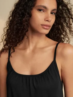 - Maxi Lengte Trapeze Vorm met Ruched Hals Dunne Vest Jurk*Next Clearance