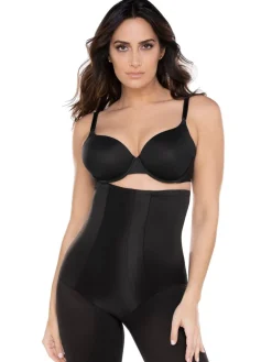 - - Extra krachtig vormgevende short met hoge taille en lange pijpjes*Miraclesuit New