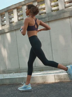 Zwart - Active Sports - Vormgevende Dry Tech-midi-legging met buikcorrectie en hoge taille*Next Hot