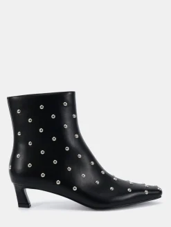 - Wide Fit Kiki Studded Low Heel Ankle Boots*Novo Clearance