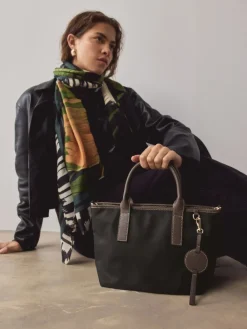 - Nylon crossbodytas*Next Hot