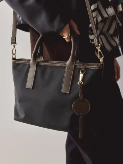 - Nylon crossbodytas*Next Hot