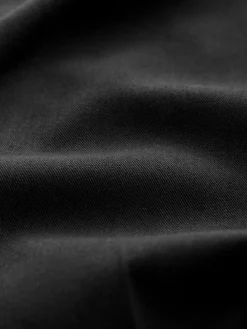 - Op maat gesneden smalle broek*Next New