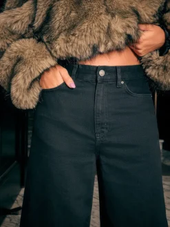 - Palazzo-jeans met hoge taille en wijde pijpen*Next New