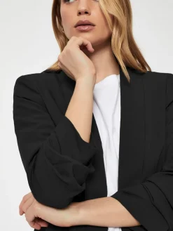 Zwart - blazer met gerimpelde mouwen*PIECES Hot