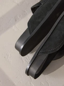 Zwart - Signature Premium leren suède muiltjes met franje en voetbed*Next