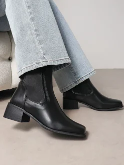 - Xulu Chelsea Ankle Boots*Simmi London Sale