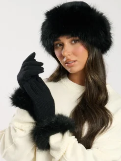 - Faux Fur Hat And Glove Set*South Beach Hot