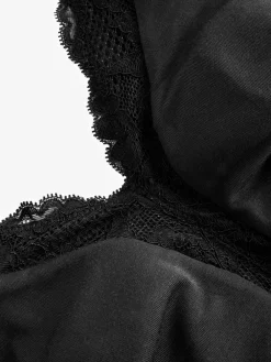 - Superzachte beha met totale ondersteuning en ultiem comfort zonder vulling en beugel*Next New