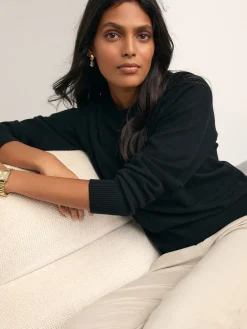 Zwart - Superzachte trui met ronde hals en lange mouwen*Next Hot