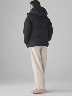 - korte gewatteerde jas*The Set