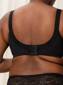 - - Doreen - Beugelloze beha*Triumph Online