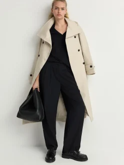 Zwart - T-shirt met V-hals en kapmouwtjes*Next Hot