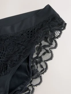 - Ultiem comfort slip met hoge beenuitsnijding en kanten achterkant*Next Discount