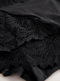 Zwart - Ultimate Comfort kanten slip verpakking van 2*Next Discount