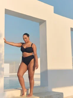 - Ultimate Support F-K beugel bikinitop*Next Clearance