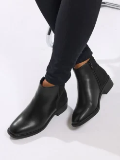 - Extra-Wide Fit Metal Trim Ankle Boots*Yours Curve Discount