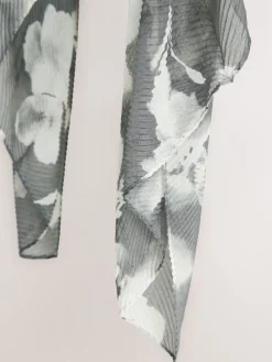 Zwart bloemenprint - Dunne plissé sjaal*Next Hot
