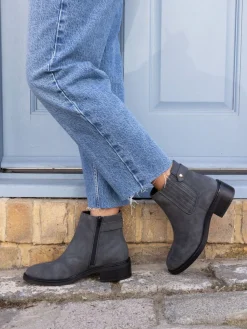 Zwart chroom - Wide Fit Darlina Flat Chelsea Ankle Boots*Novo Best