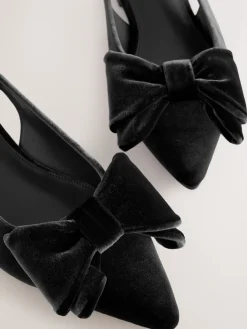 - Forever Comfort® ballerina's met strik, spitse neus en hielbandje*Next Hot