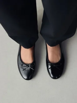 Zwart lak - Ballerina's met ronde neus*Next