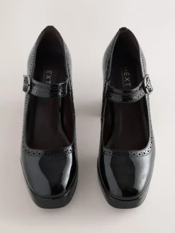 - Forever Comfort® Brogue Mary Jane Platform Blokhakken met Plateauzool*Next Clearance