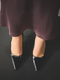 - Forever Comfort® Point Toe Court Heels*Next Online